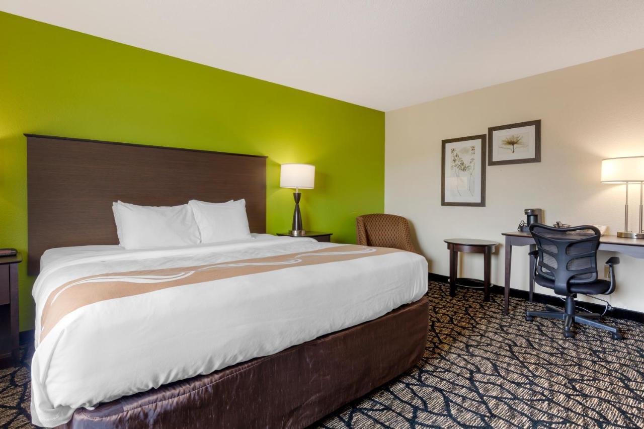 Quality Inn Oshkosh Extérieur photo