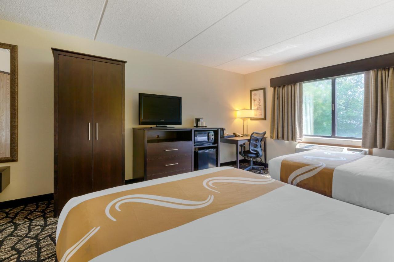 Quality Inn Oshkosh Extérieur photo